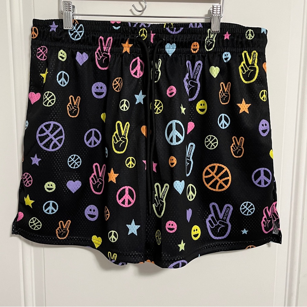 NWT - Deuce Men’s World Peace Day Limited Edition Mesh Shorts - Size XL